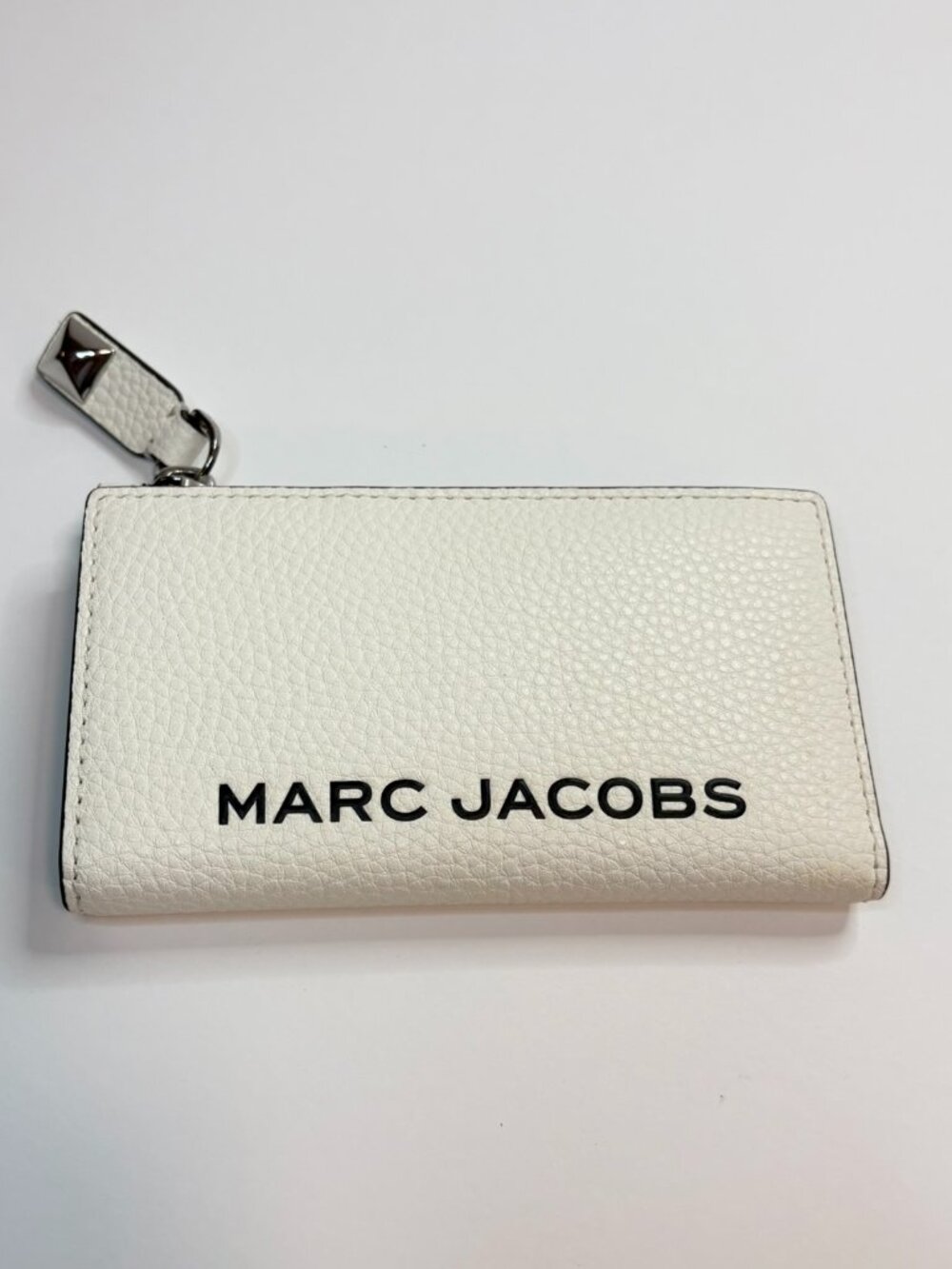 Marc Jacobs Compact Zip Wallet – White Pebbled Leather | New Authentic